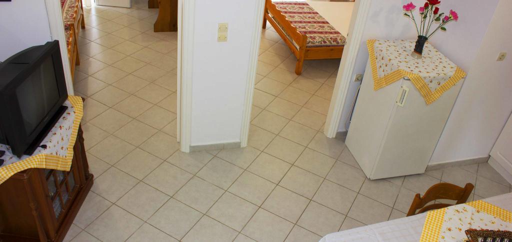 Mersina Apartments Keri Екстер'єр фото